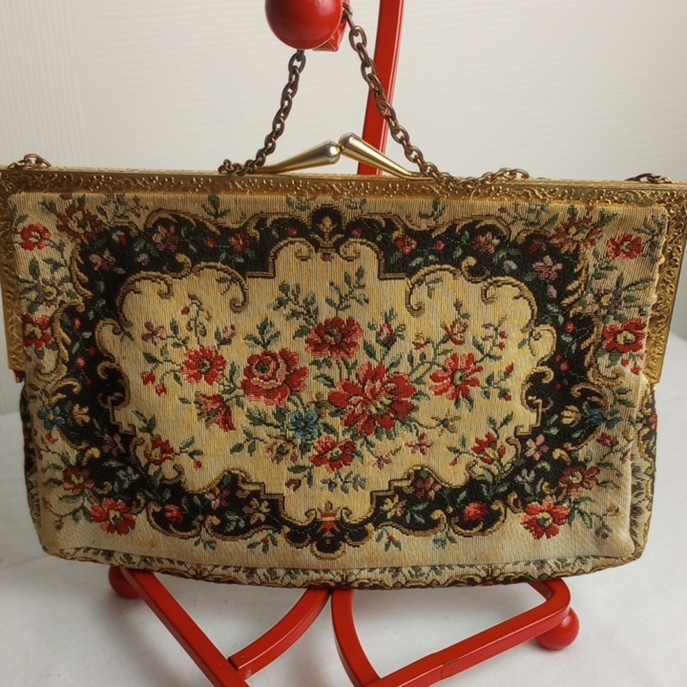 Cream and Red Floral Clutch with Vintage Charm